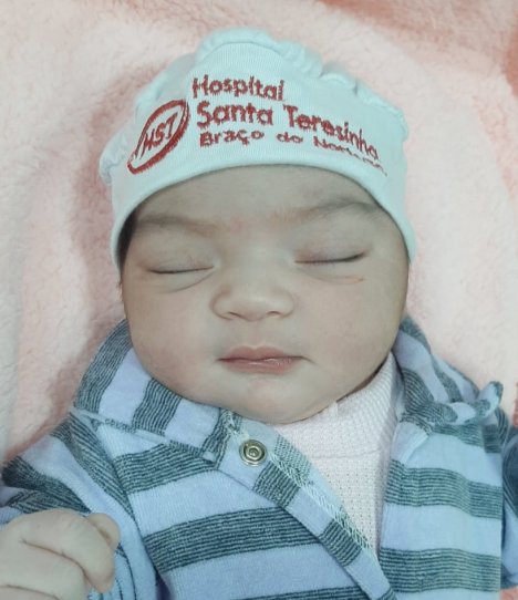 Maria Isis Santos Esteves